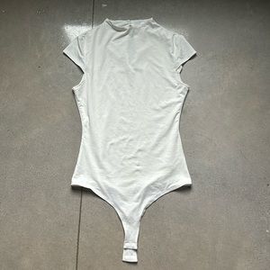 Short sleeve bodysuit